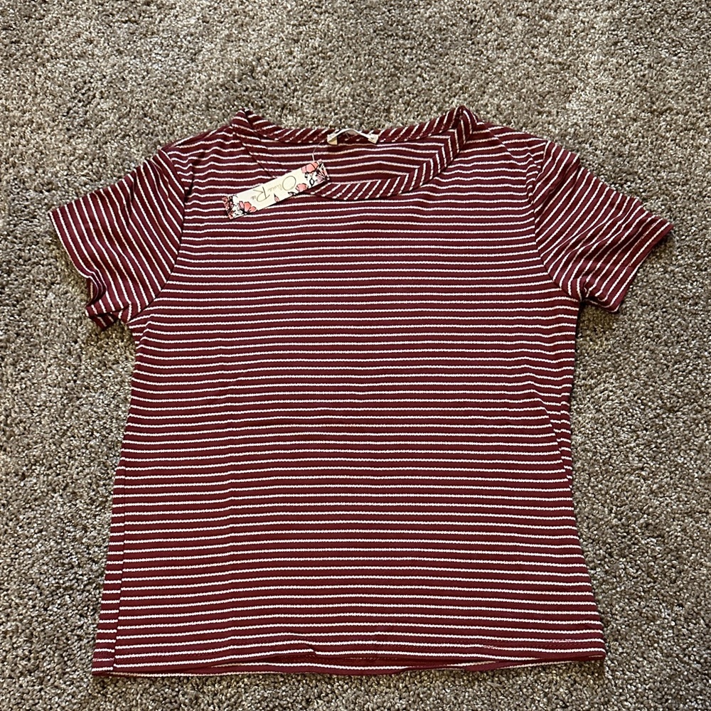 NWT‎ Olivia Rae Maroon and White Striped Short Sleeve Tee